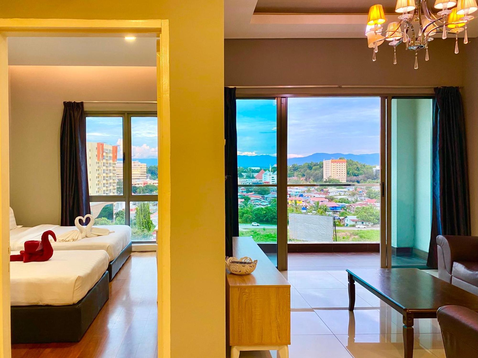 Capital O 90987 The Loft Residences Homestay @ Imago Shopping Mall 2 Kampong Sembulan Экстерьер фото